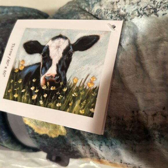 New Cow Throw Blanket - Picture 4 of 5